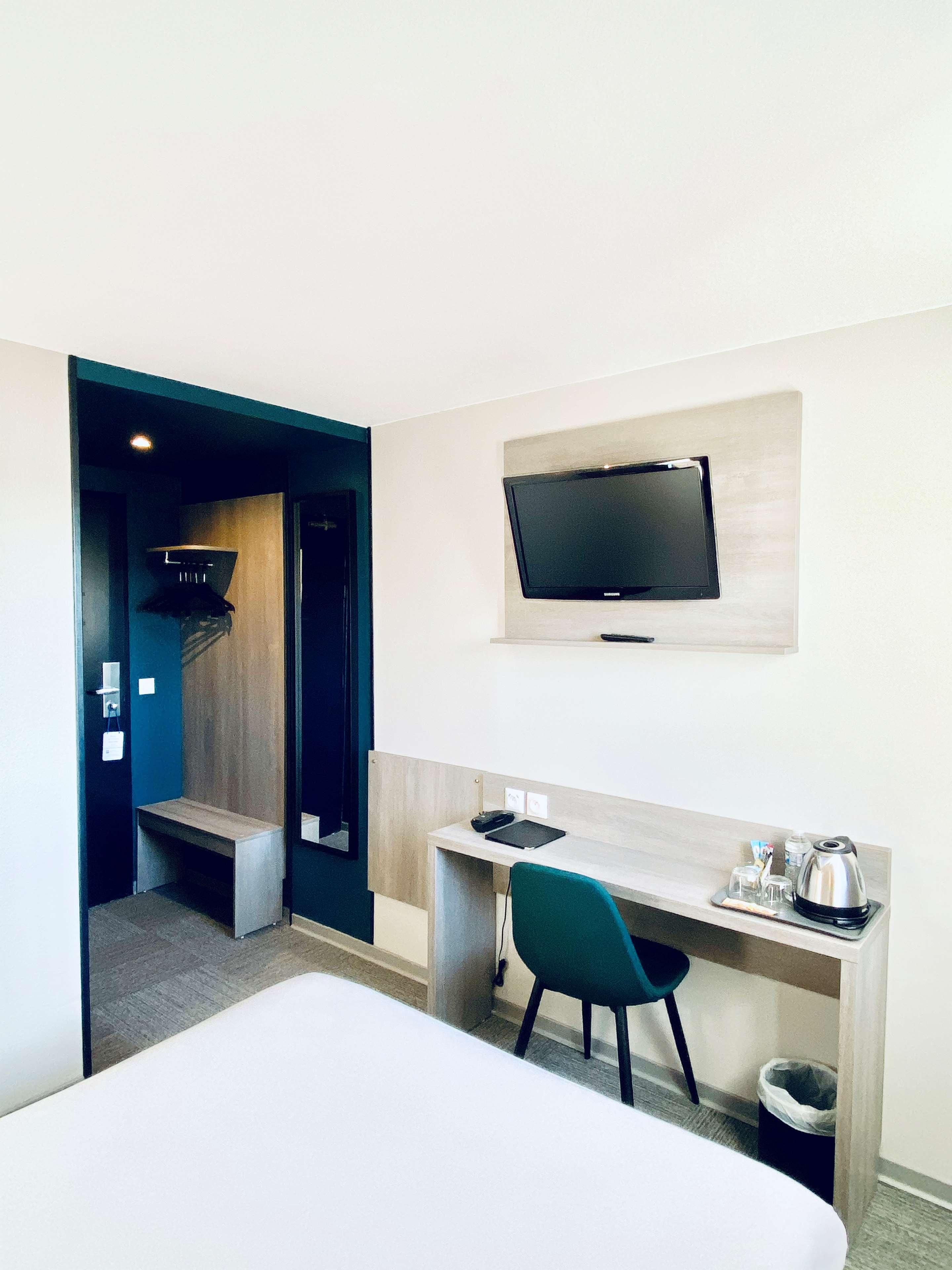 Sure Hotel By Best Western Calais Coquelles Tunnel S/ Manche Екстер'єр фото