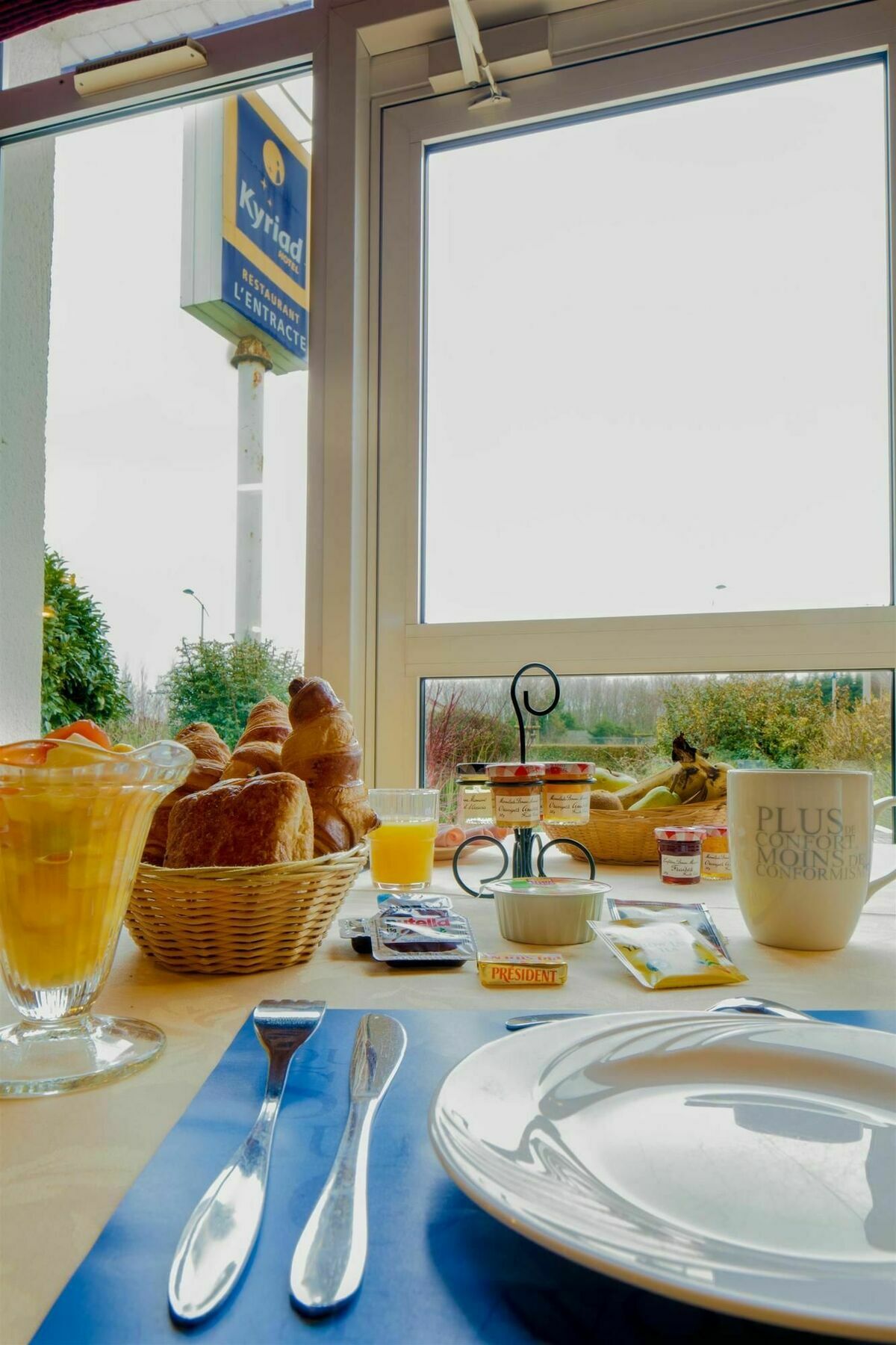 Sure Hotel By Best Western Calais Coquelles Tunnel S/ Manche Екстер'єр фото